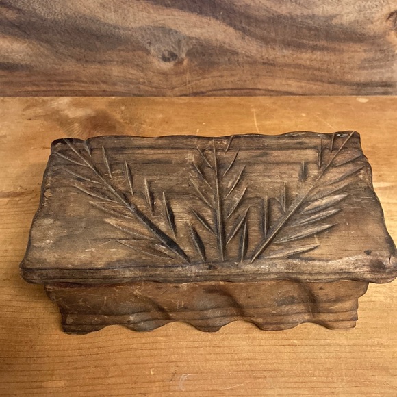 Ornately Carved Hand Crafted Wooden Box Made in Spain - Picture 1 of 10